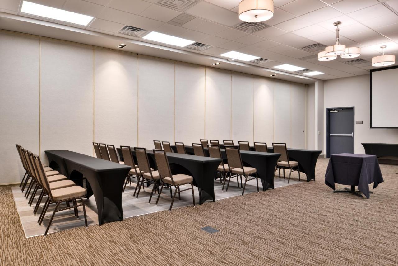Fort Atkinson Country Inn & Suites By Radisson, Ft Atkinson, Wi מראה חיצוני תמונה