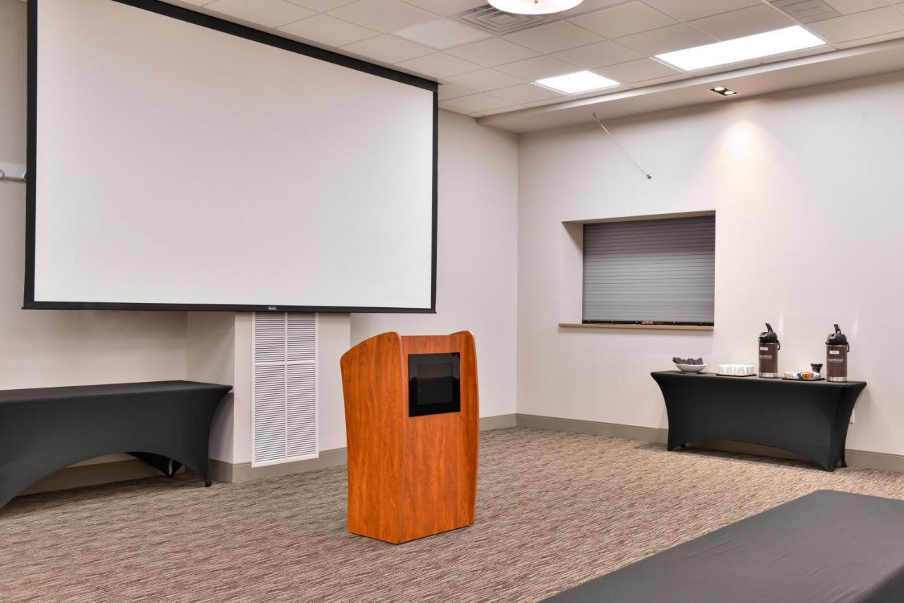 Fort Atkinson Country Inn & Suites By Radisson, Ft Atkinson, Wi מראה חיצוני תמונה